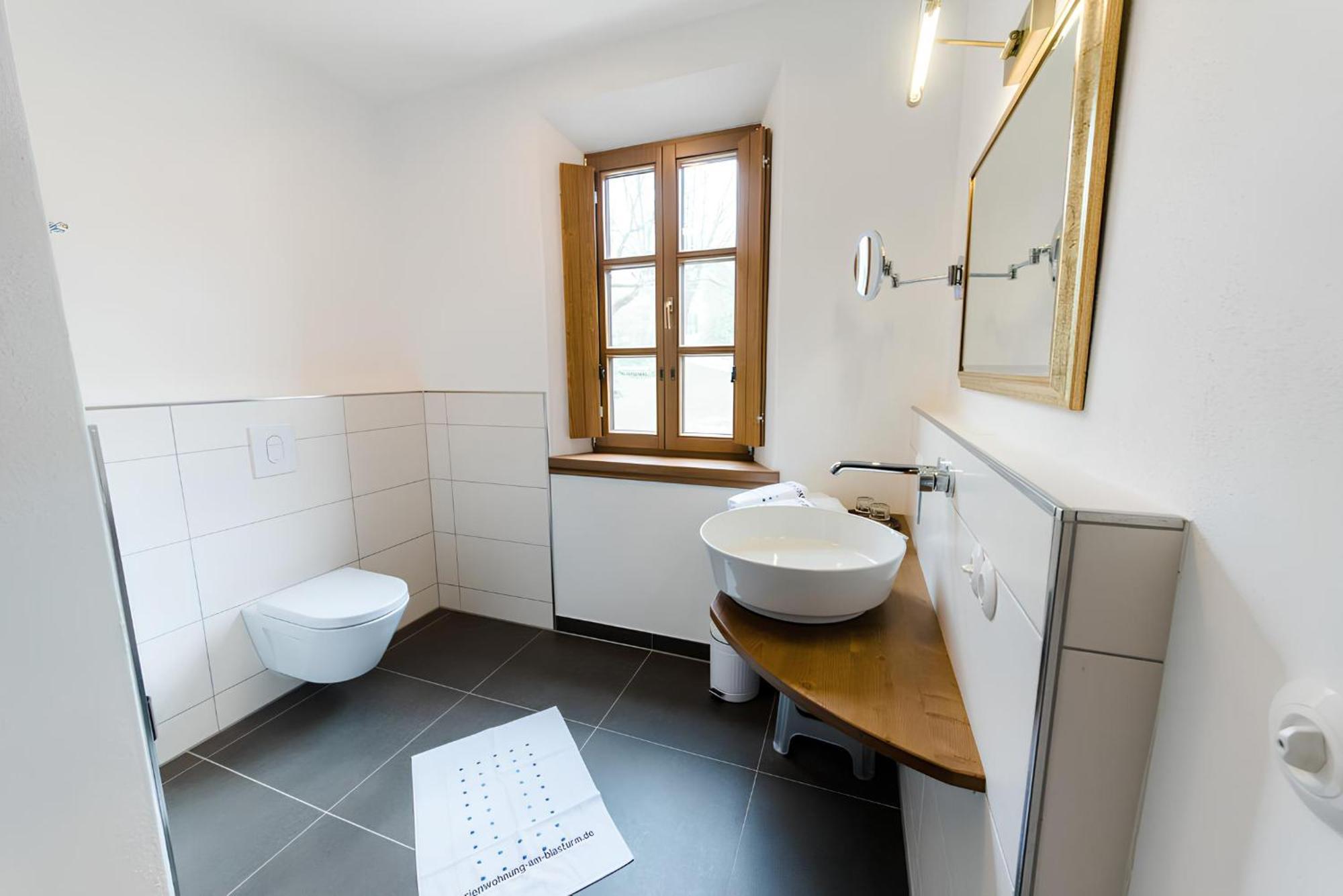 Ferienwohnung Am Blasturm シュヴァンドルフ・イン・バイエルン エクステリア 写真
